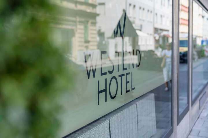 Hotel 39 από 39