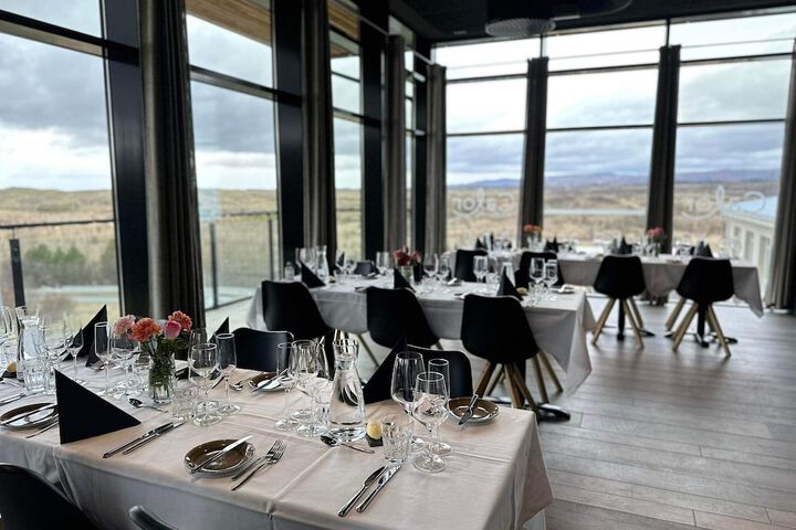 Dining 56 of 80