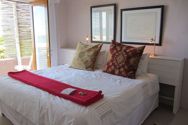 Room 8 of 43
