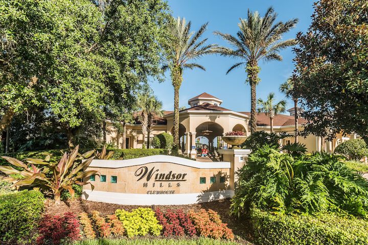 Hotel Exterior 72 of 72