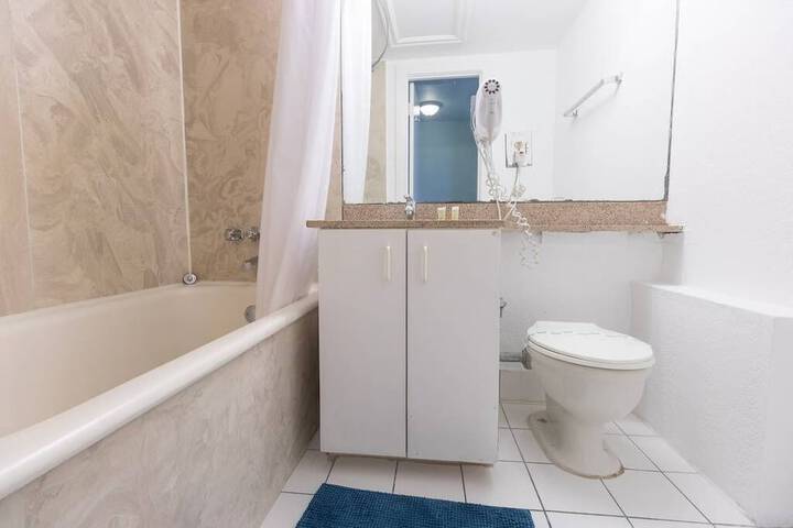 Room 10 of 22