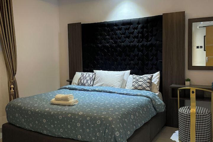 Room 66 of 288