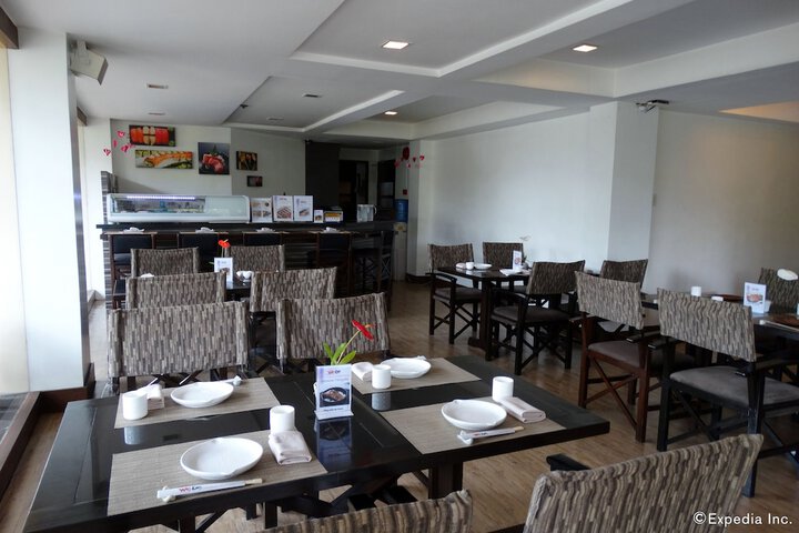 Dining Photos