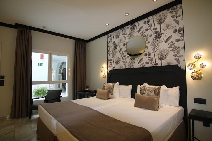 Room 36 of 82