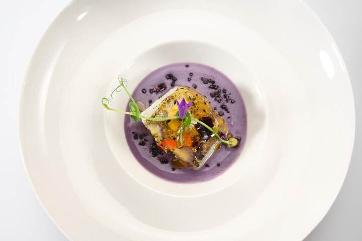 Dining 36 of 44