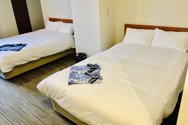 Room 15 of 60