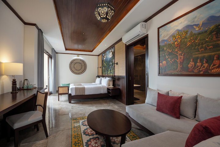 Room 3 of 55