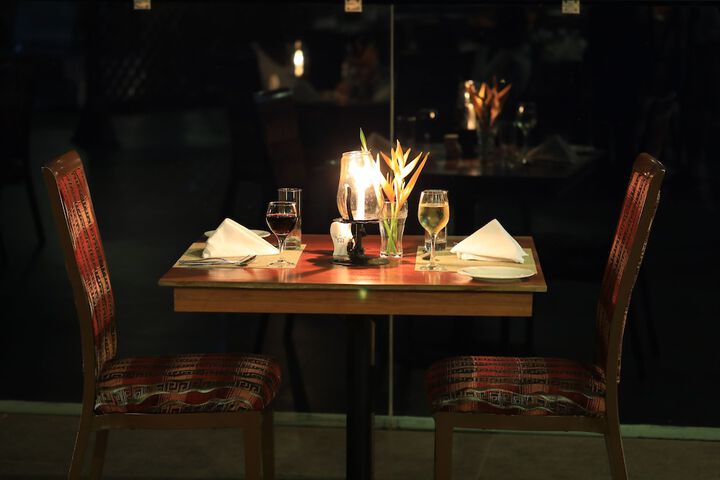 Dining 35 of 63