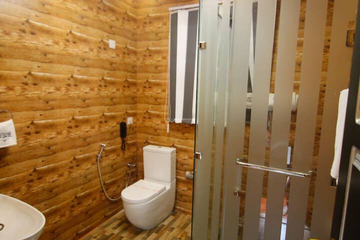Room 160 of 230