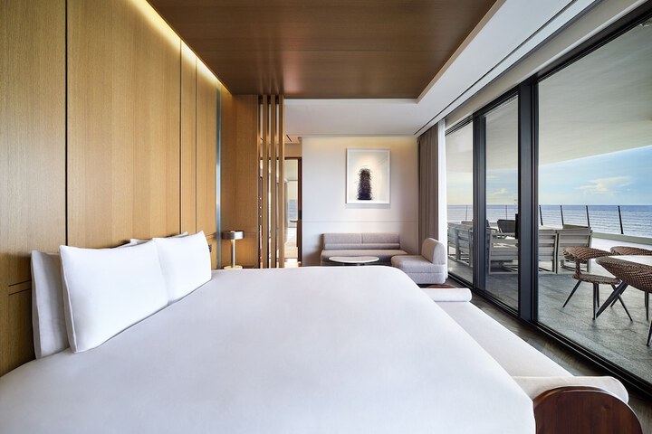 Room 25 of 62