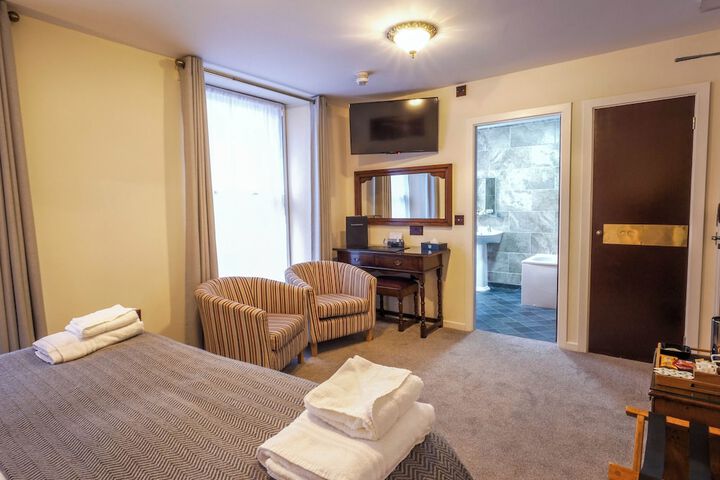 Room 75 of 257