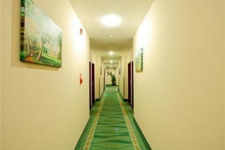 Ballroom/Hall 22 of 35