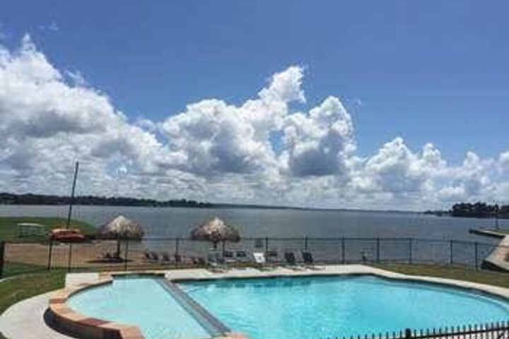 Property Grounds 12 of 33