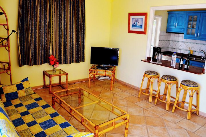 Room 4 of 64