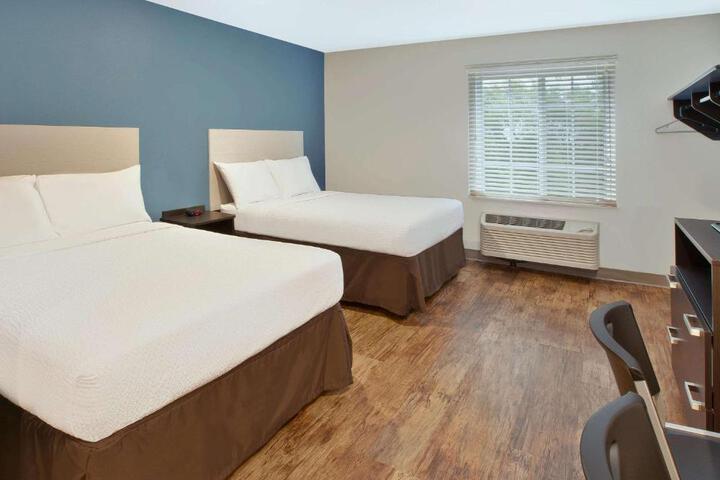 Standard Double Bed (5 of 28)