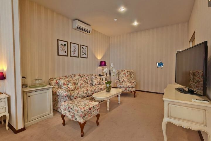 Room 20 of 69