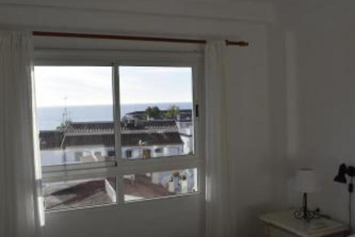 Exterior of Edf.miami 4º44