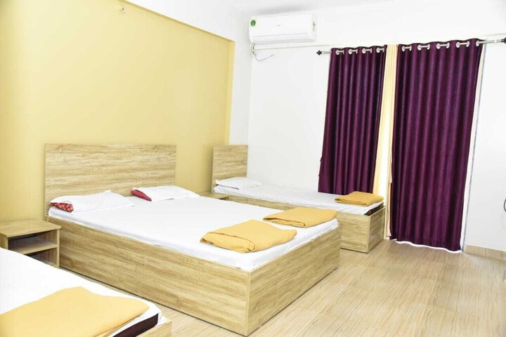 Room 3 of 15