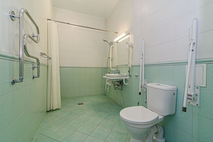 Room 40 of 74