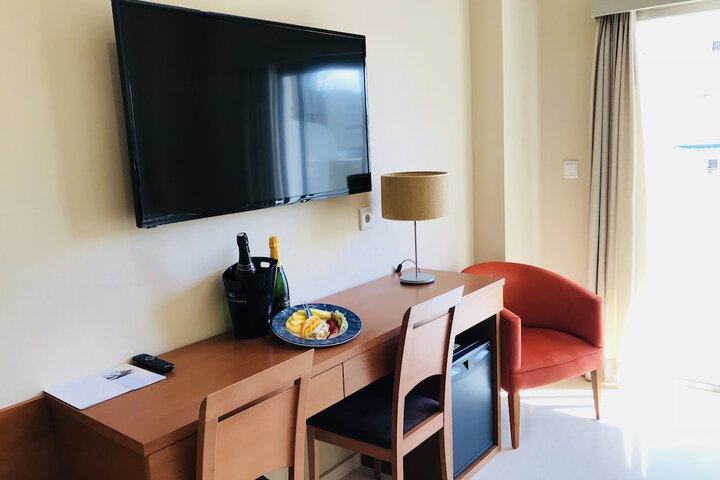Room 9 of 61