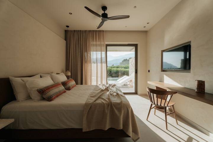 Room 5 of 42