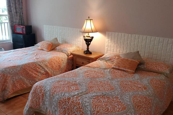 Basic Double Bed (12 of 17)
