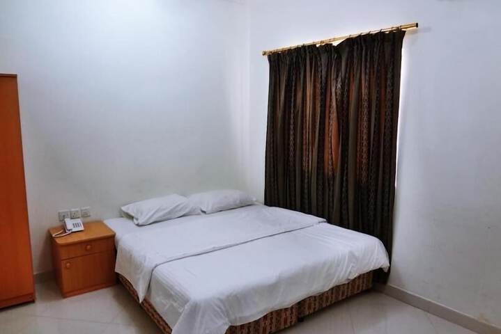 Room 13 of 19