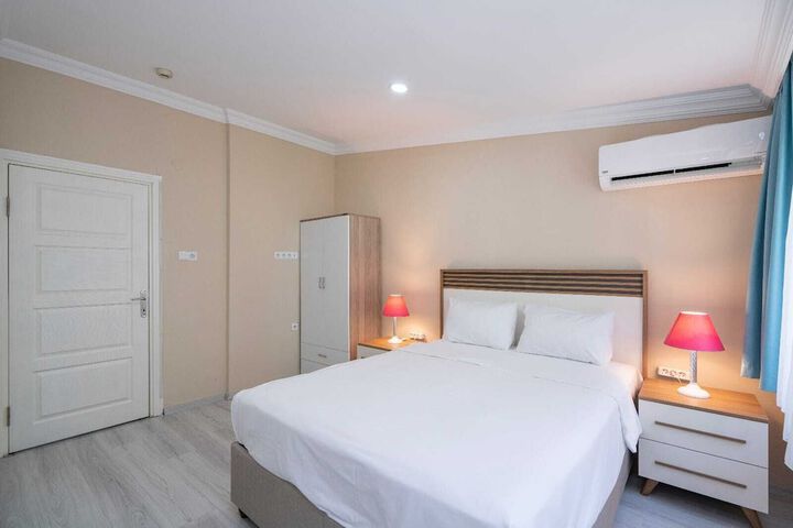 Room 10 of 55