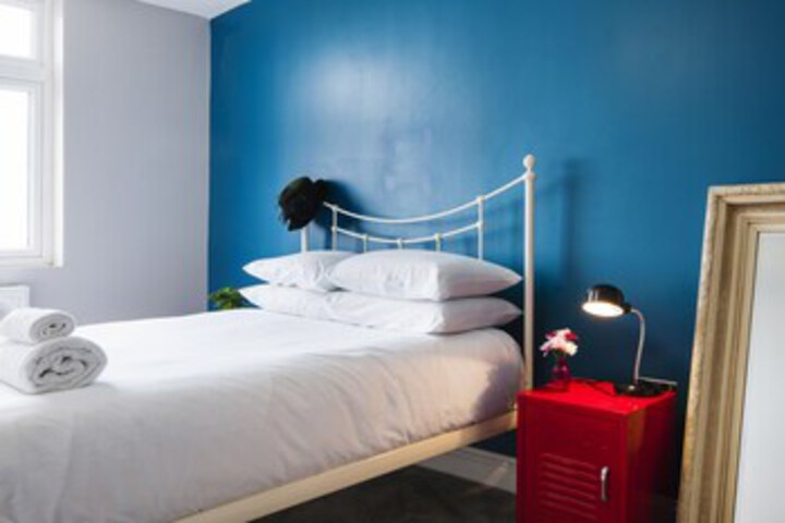 Room 33 of 33