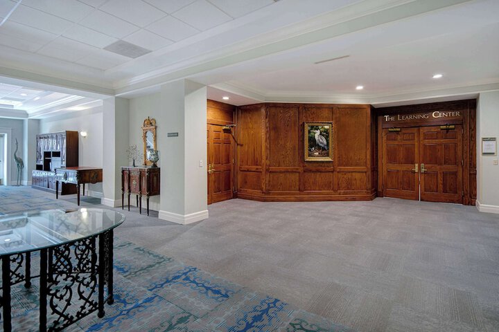 Meeting facility