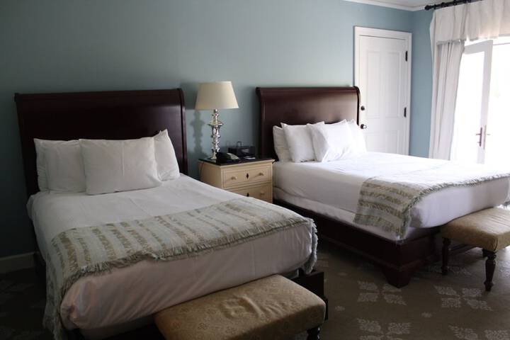 Deluxe 2 Double Beds (1 of 36)