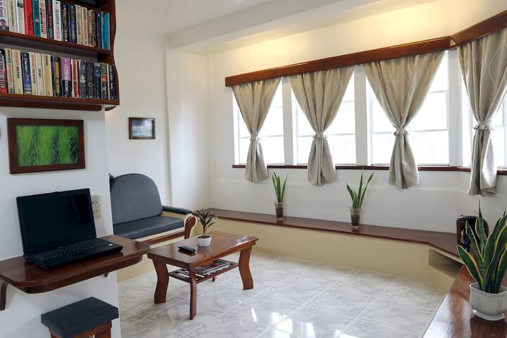 Room 9 of 37