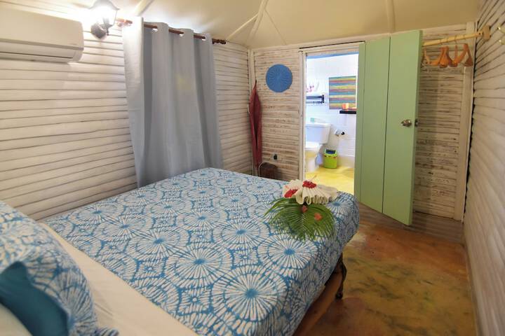 Room 34 of 127