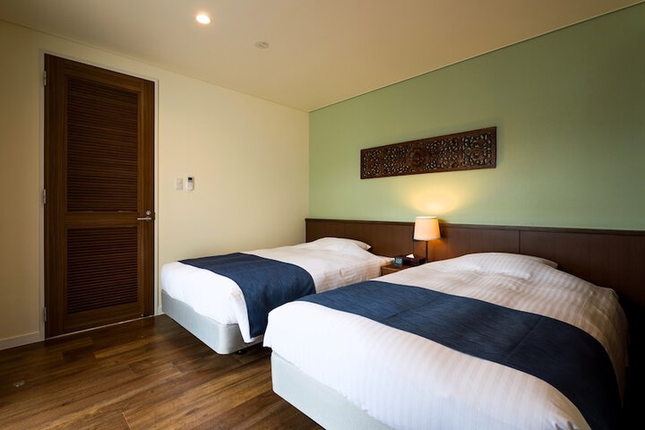 Room 4 of 69