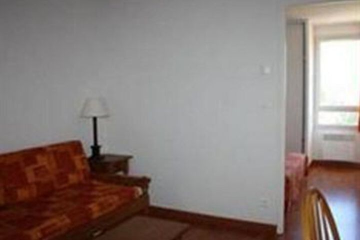 Room 5 of 6
