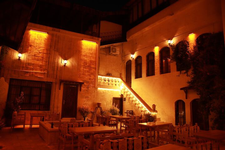 Hotel Exterior 55 of 73