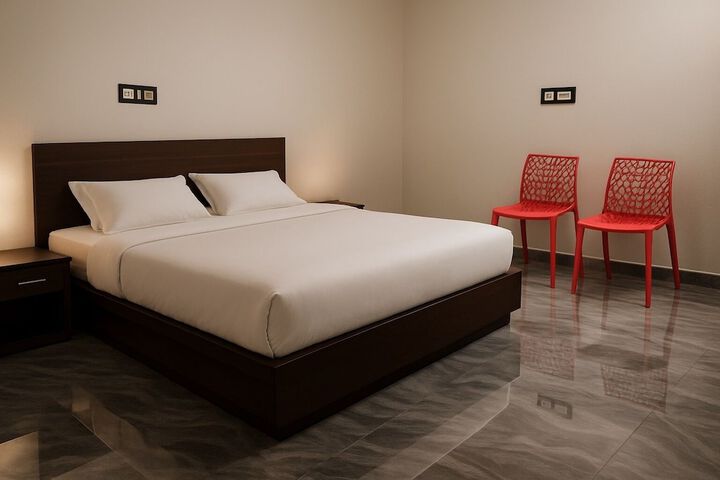 Room 9 of 38