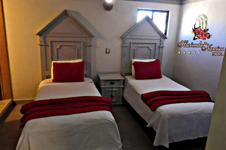 Room 16 of 70