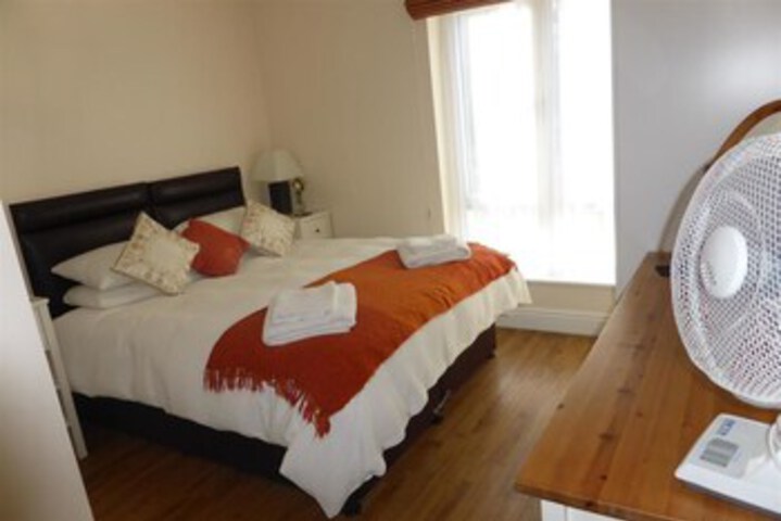 Room 9 of 17