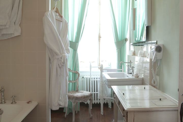 Bathroom Photo