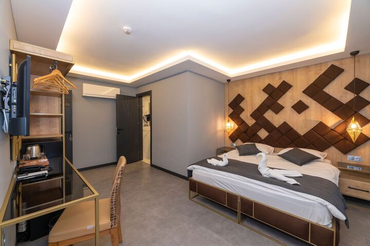 Room 8 of 45