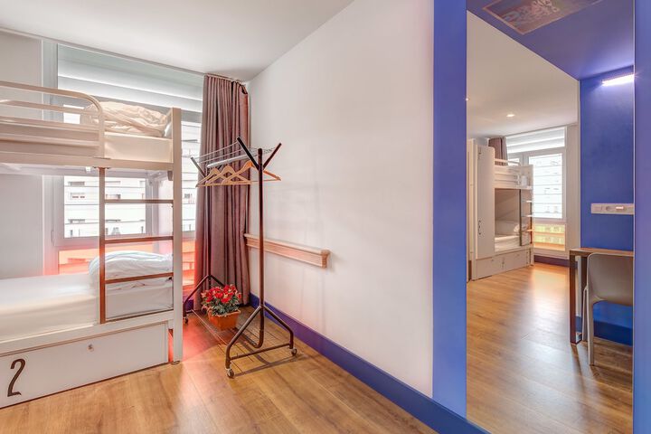 Room 13 of 65