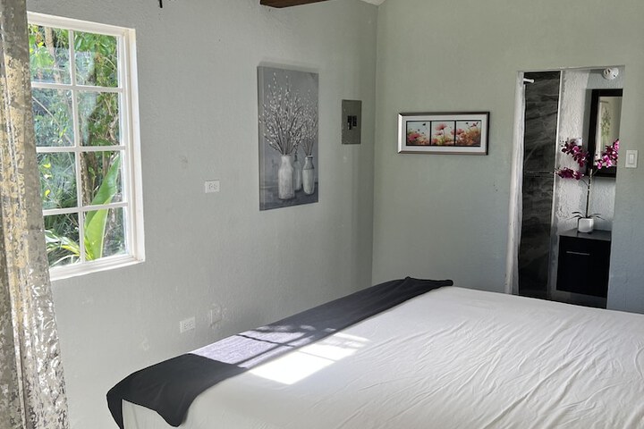 Room 35 of 105
