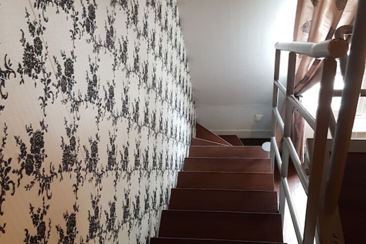 Room 16 of 38