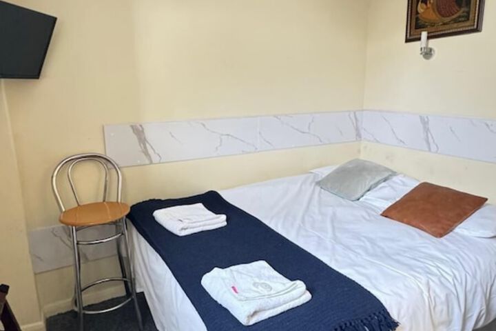 Room 30 of 118