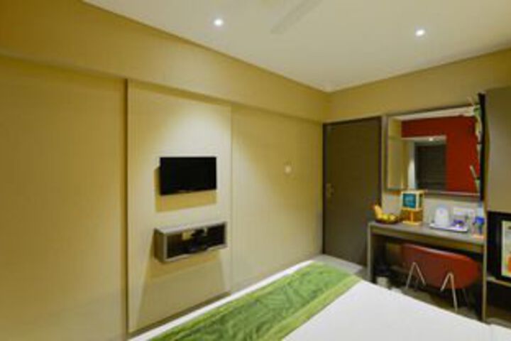 Room 22 of 61
