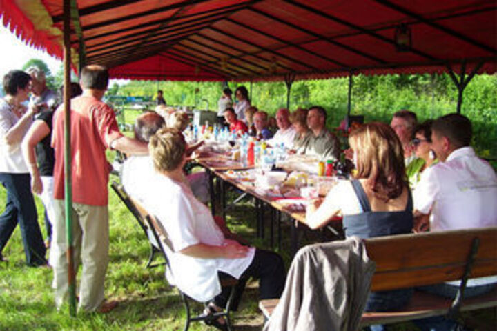 Dining 34 of 43