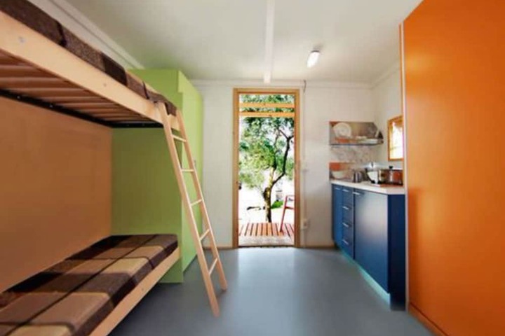 Room 6 of 52