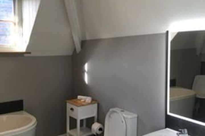 Room 2 of 29