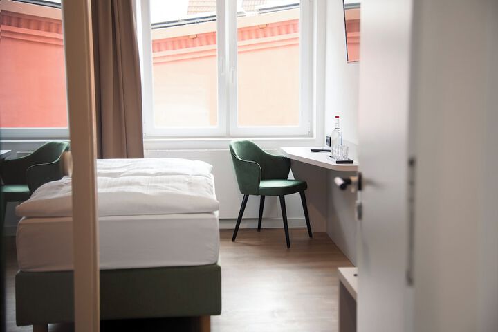 Room 18 of 55